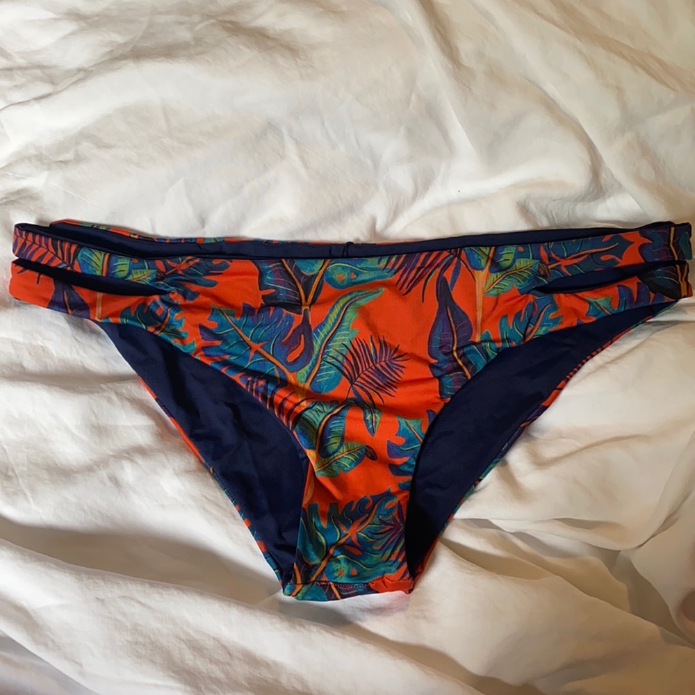 LSpace Women's Reversible Estella Bottoms